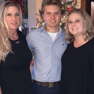 Meet your Posher, Carson